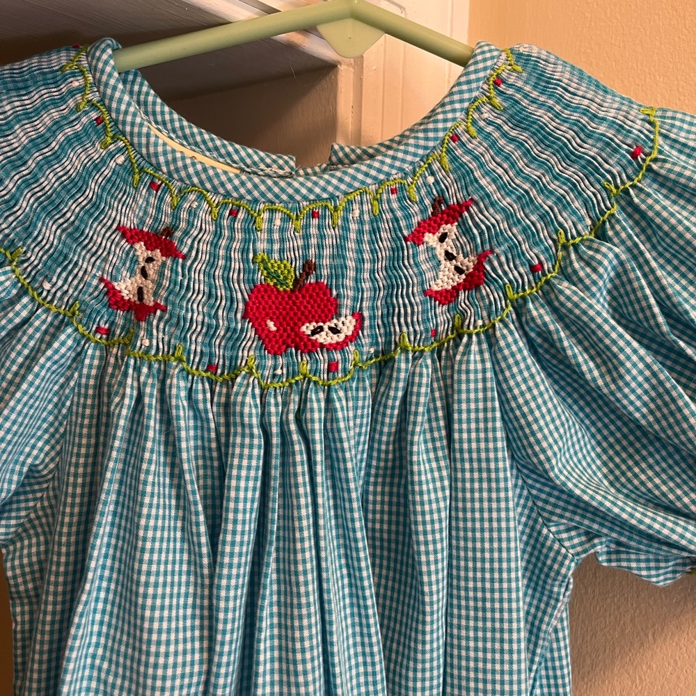 Le’ Za Me Apple smocked dress